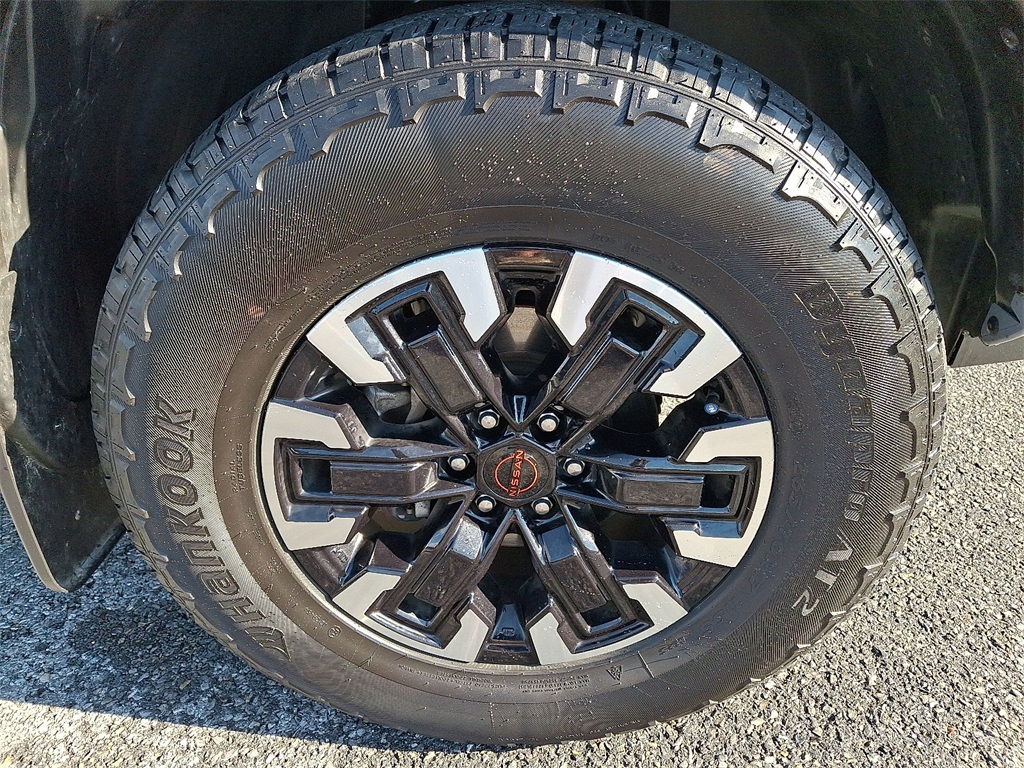 2023 Nissan Frontier PRO-4X - Photo 9