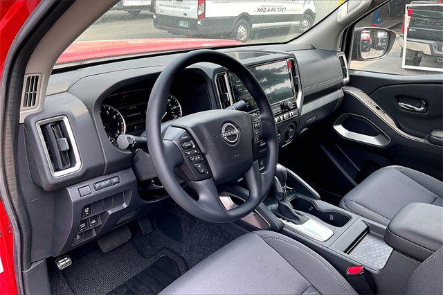 2025 Nissan Frontier SV - Photo 14