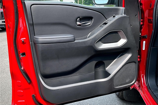 2025 Nissan Frontier SV - Photo 18