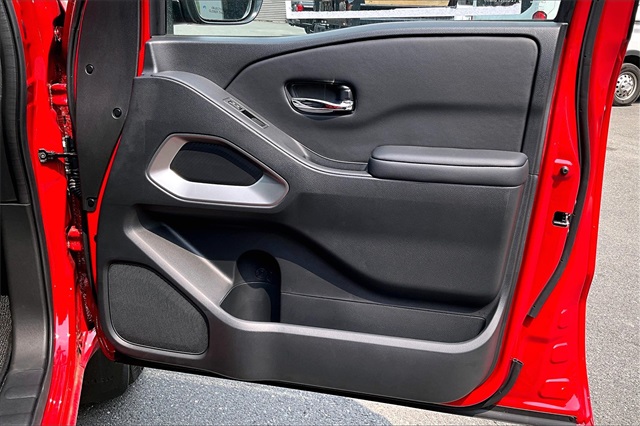 2025 Nissan Frontier SV - Photo 19