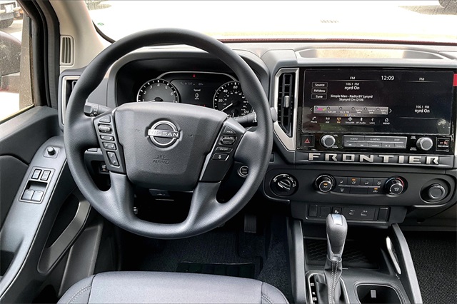 2025 Nissan Frontier SV - Photo 5