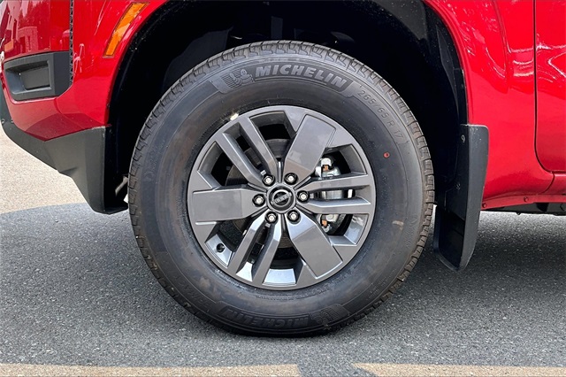 2025 Nissan Frontier SV - Photo 9
