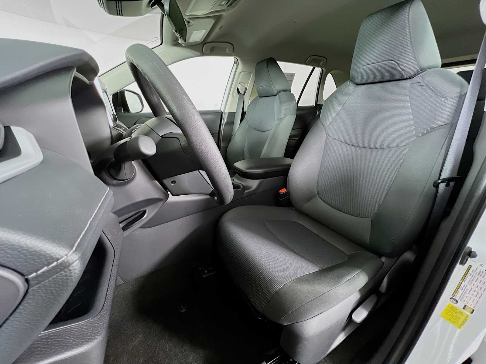 2025 Toyota RAV4 Hybrid LE - Photo 12