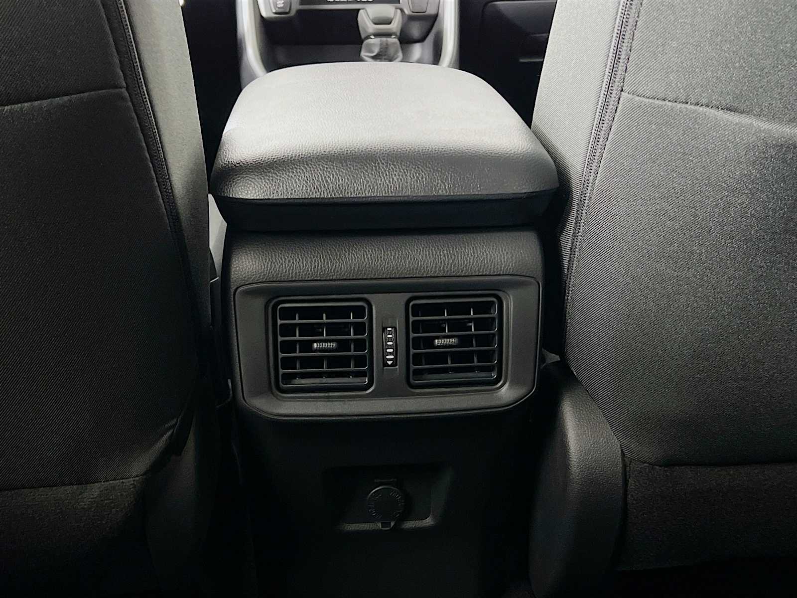 2025 Toyota RAV4 Hybrid LE - Photo 14