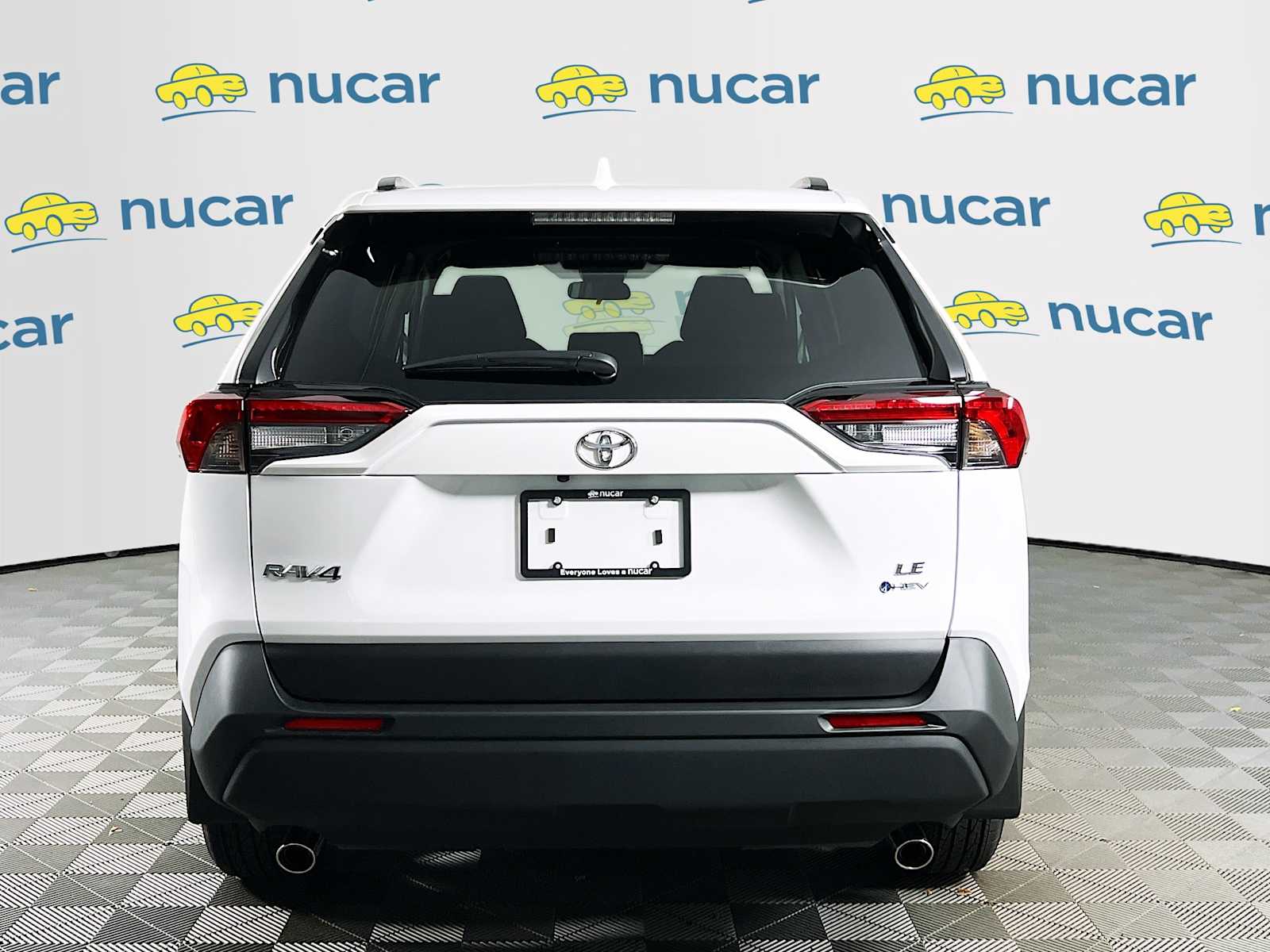 2025 Toyota RAV4 Hybrid LE - Photo 5