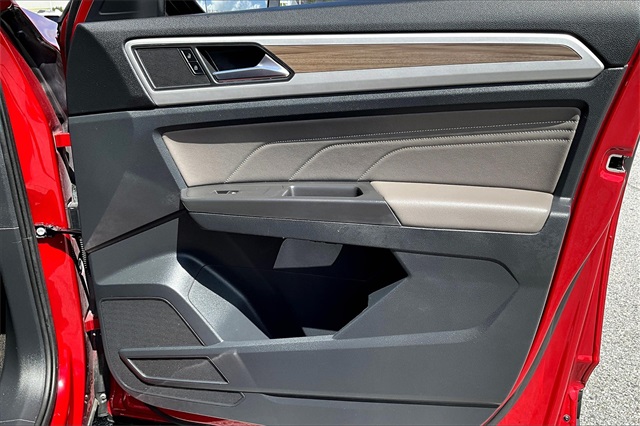 2022 Volkswagen Atlas SEL - Photo 12