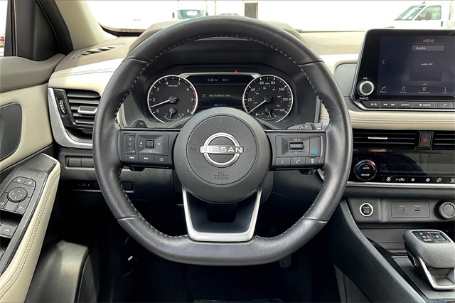 2023 Nissan Rogue SV - Photo 16