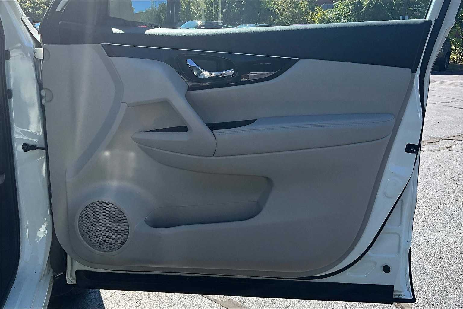 2018 Nissan Rogue Sport SL - Photo 12