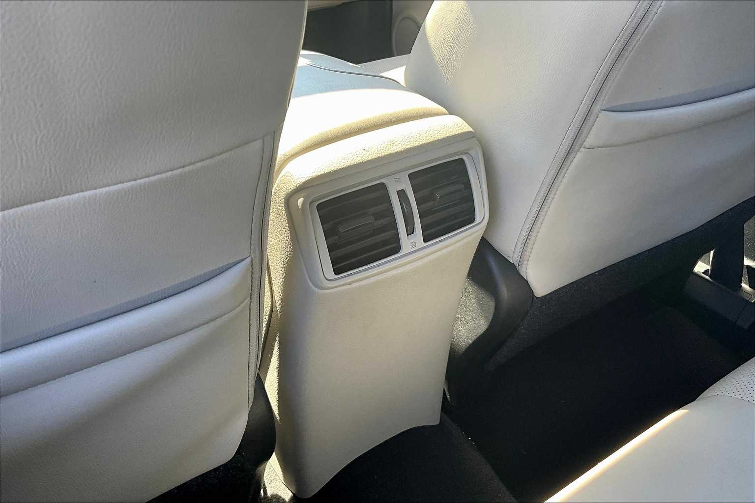2018 Nissan Rogue Sport SL - Photo 28