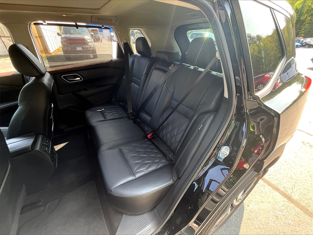 2023 Nissan Rogue Platinum - Photo 15