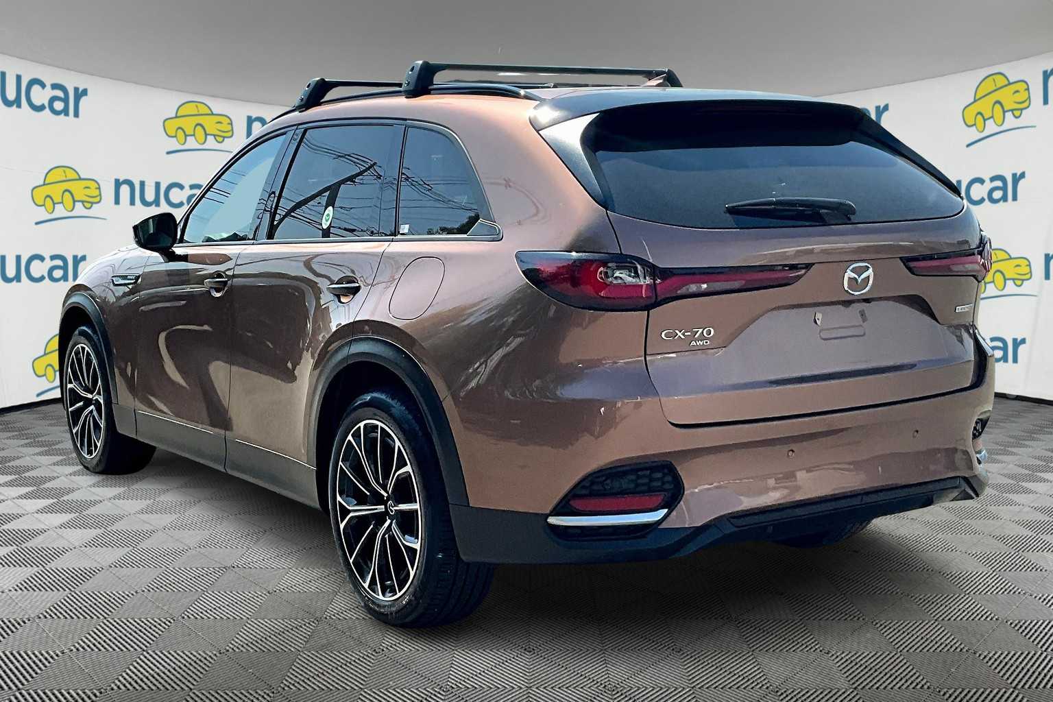 2025 Mazda CX-70 PHEV Premium Package - Photo 4