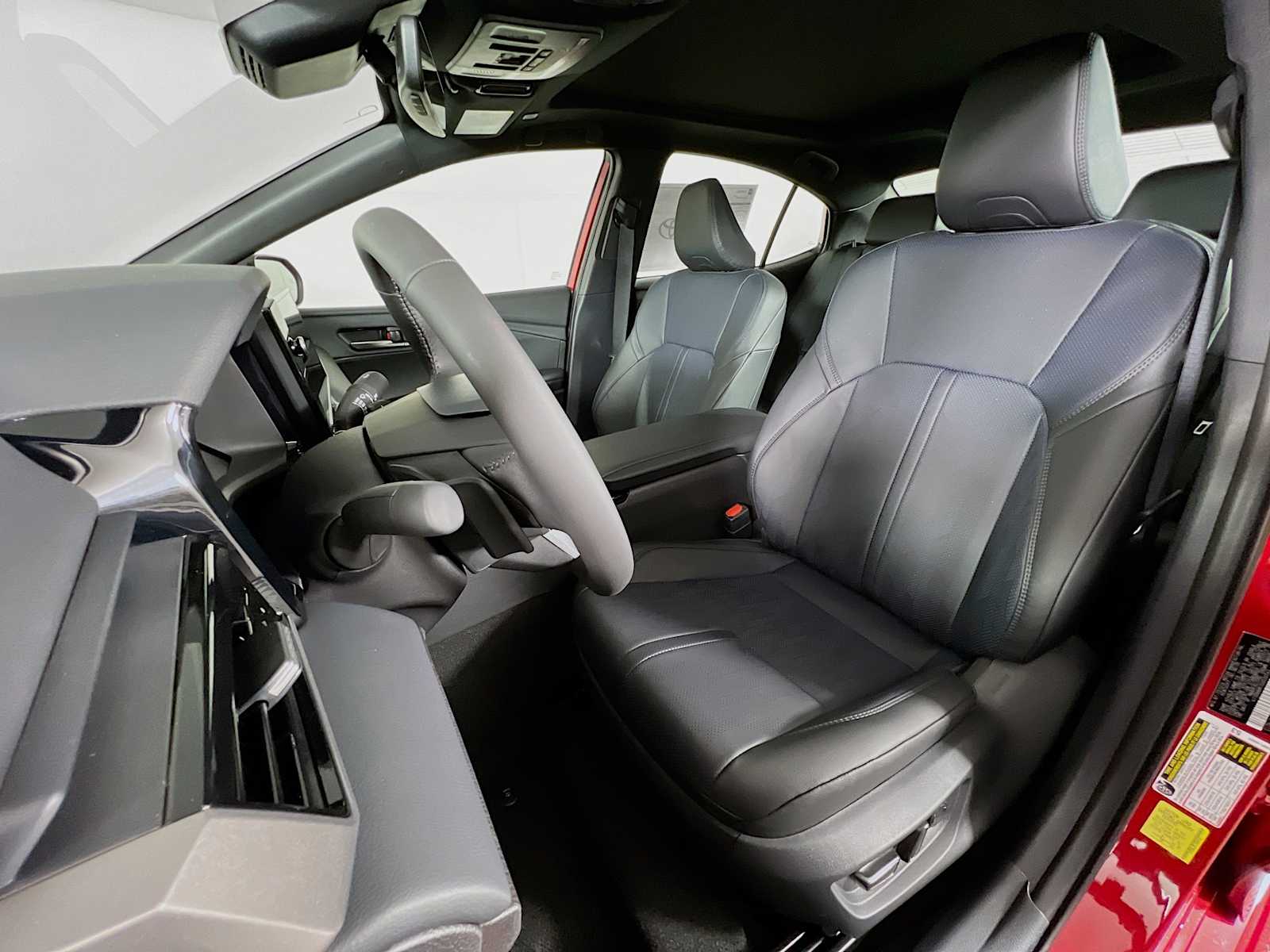 2025 Toyota Camry XSE - Photo 12