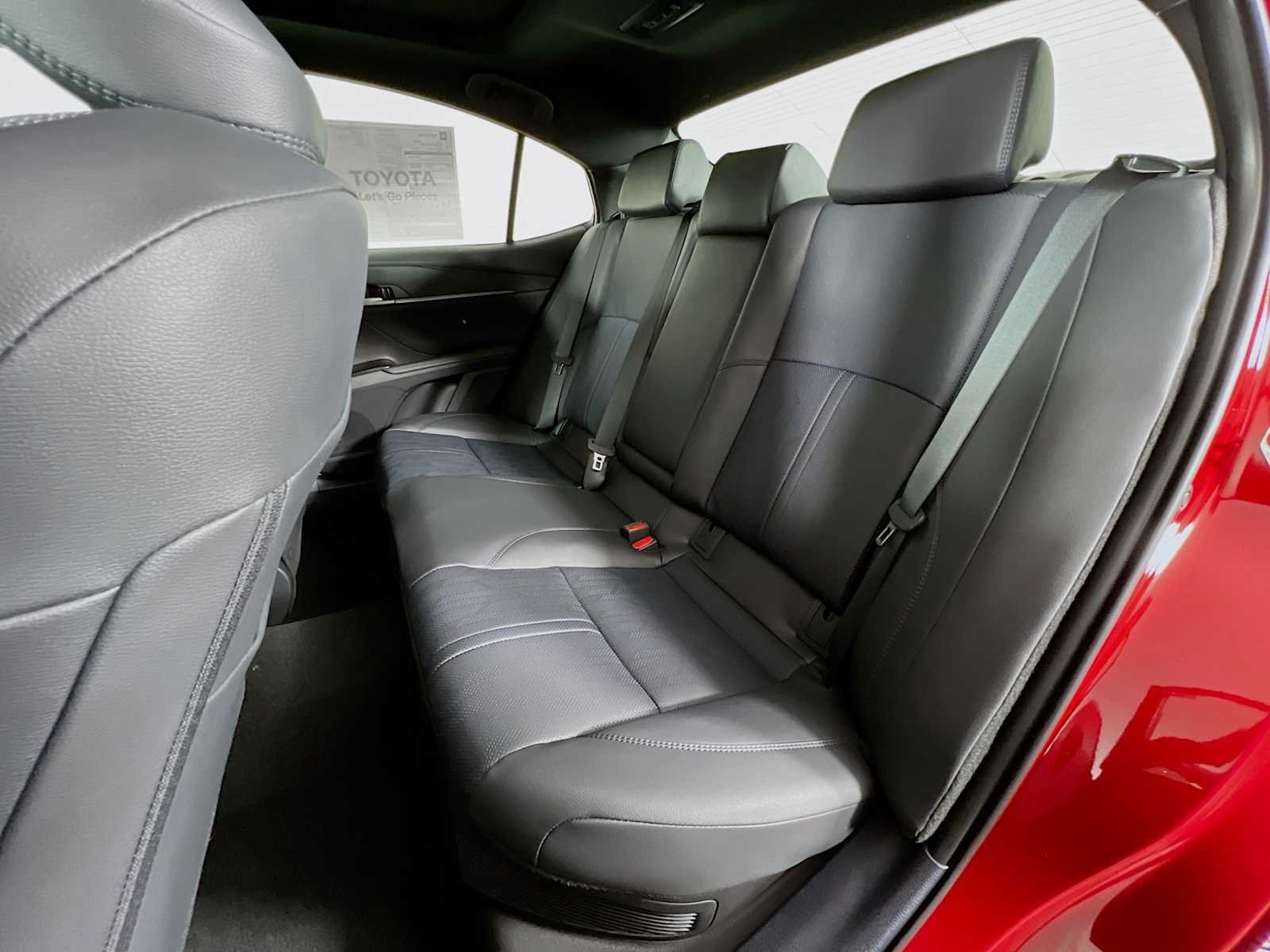 2025 Toyota Camry XSE - Photo 13