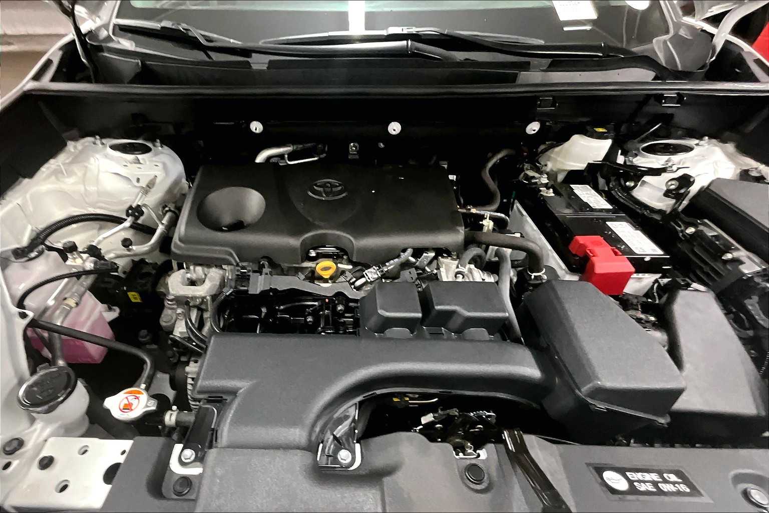 2023 Toyota RAV4 XLE - Photo 30