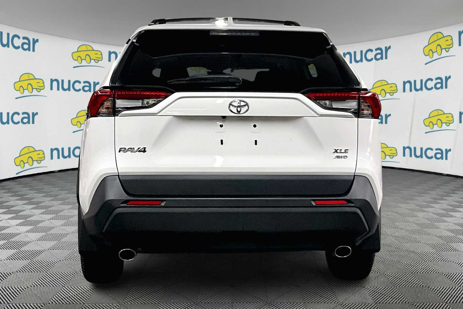2023 Toyota RAV4 XLE - Photo 5