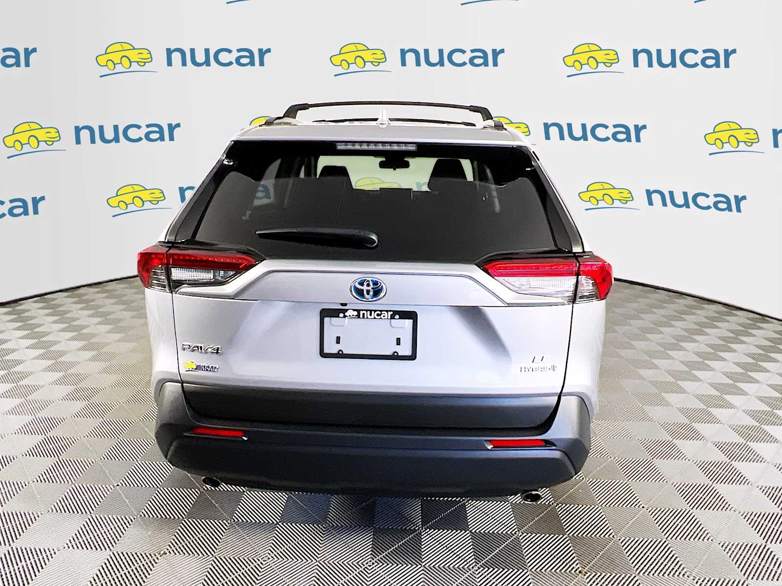 2022 Toyota RAV4 Hybrid LE - Photo 6