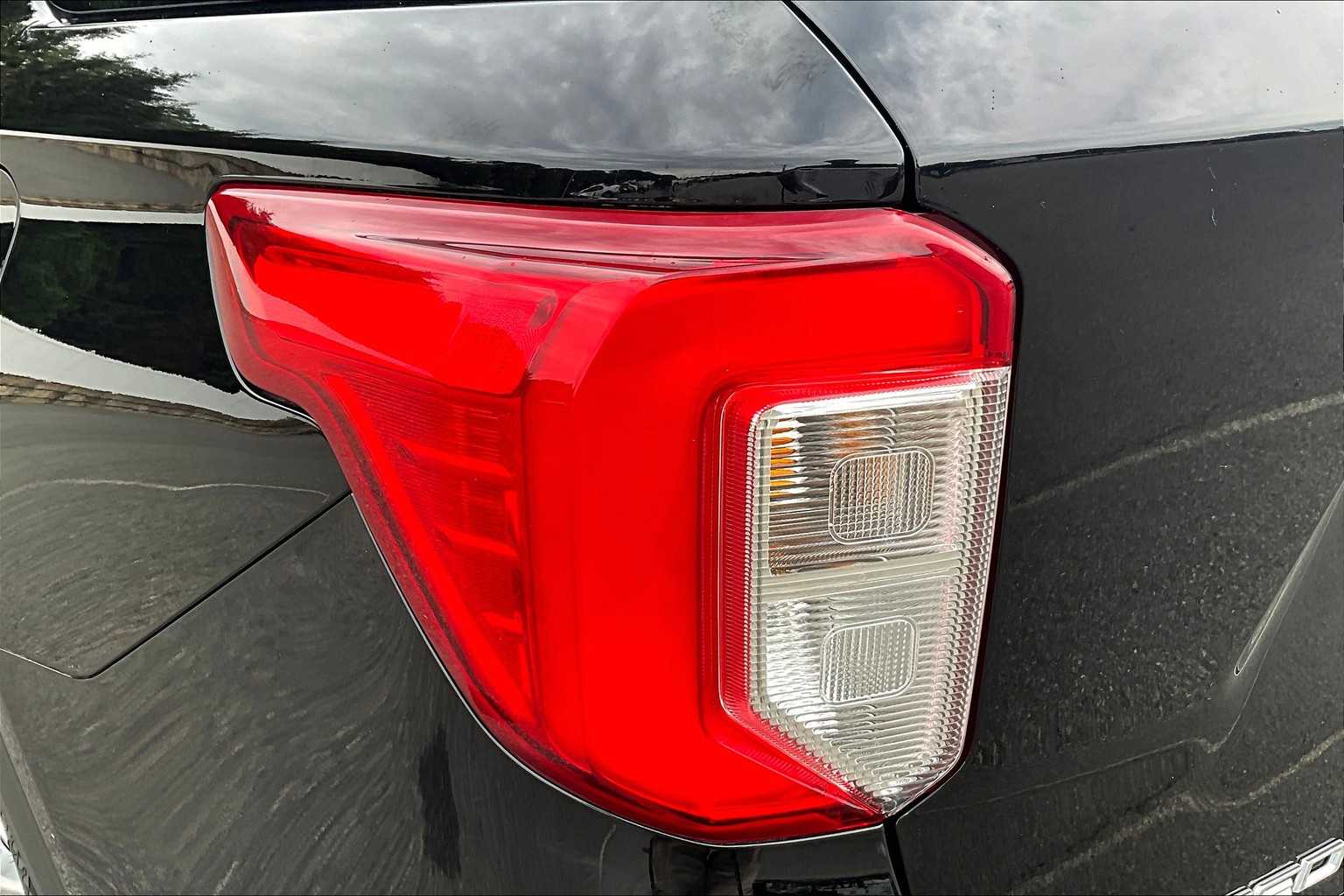 2022 Ford Explorer Limited - Photo 35