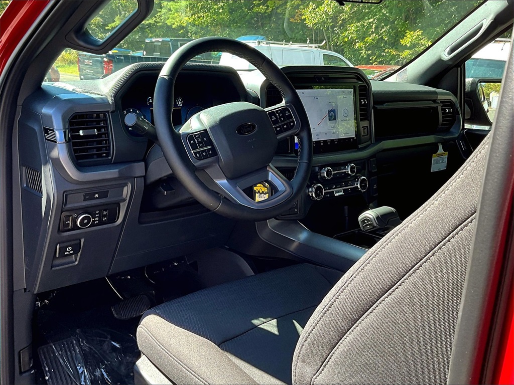 2025 Ford F-150 XLT - Photo 7