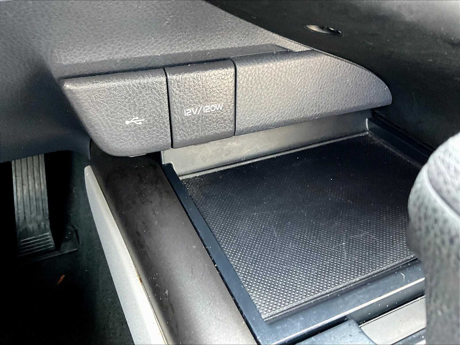 2023 Toyota Camry LE - Photo 27