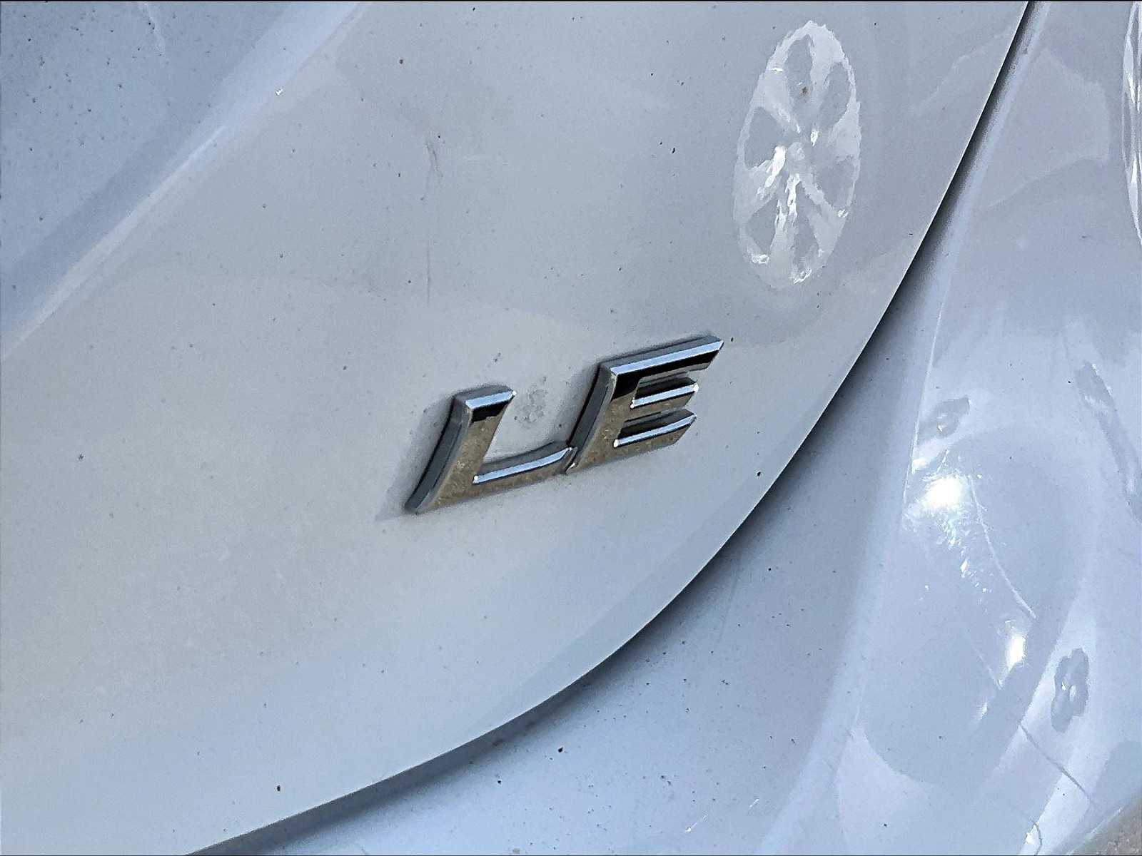 2023 Toyota Camry LE - Photo 28