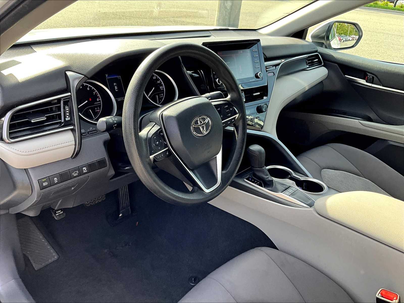 2023 Toyota Camry LE - Photo 8