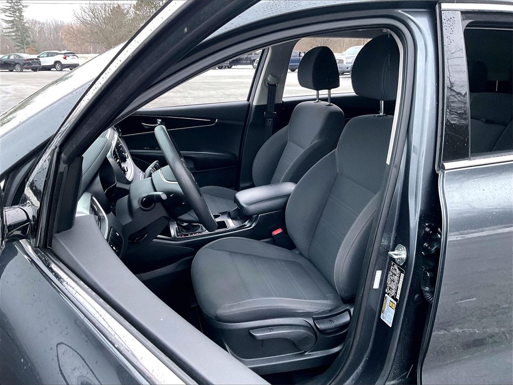 2020 Kia Sorento LX - Photo 10