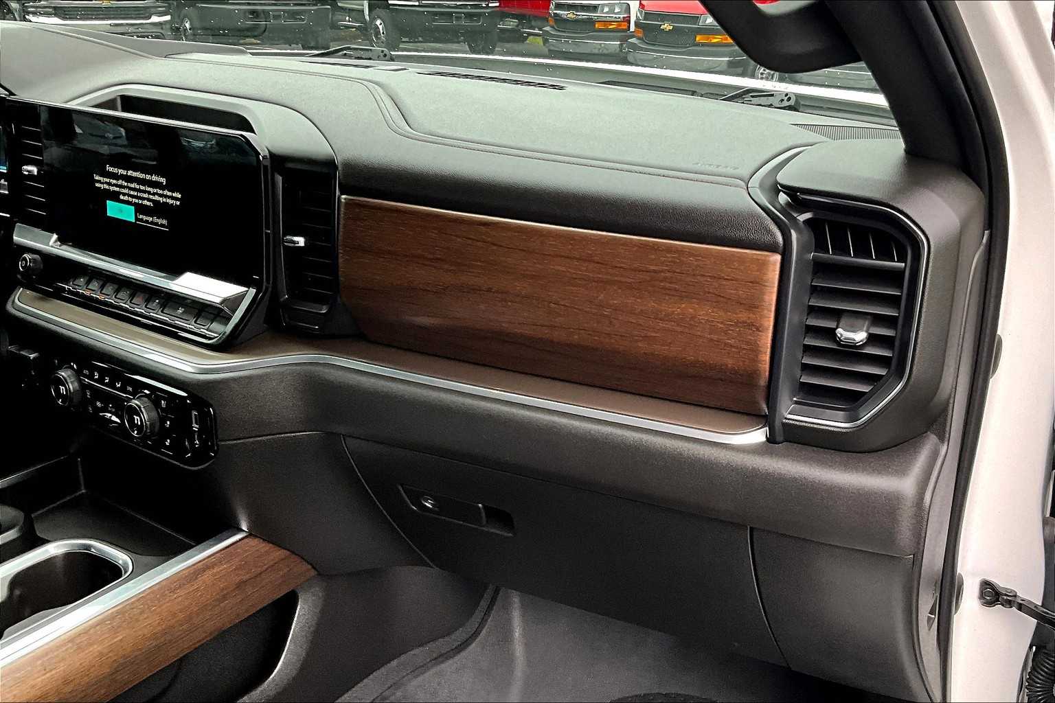 2022 Chevrolet Silverado 1500 High Country - Photo 13