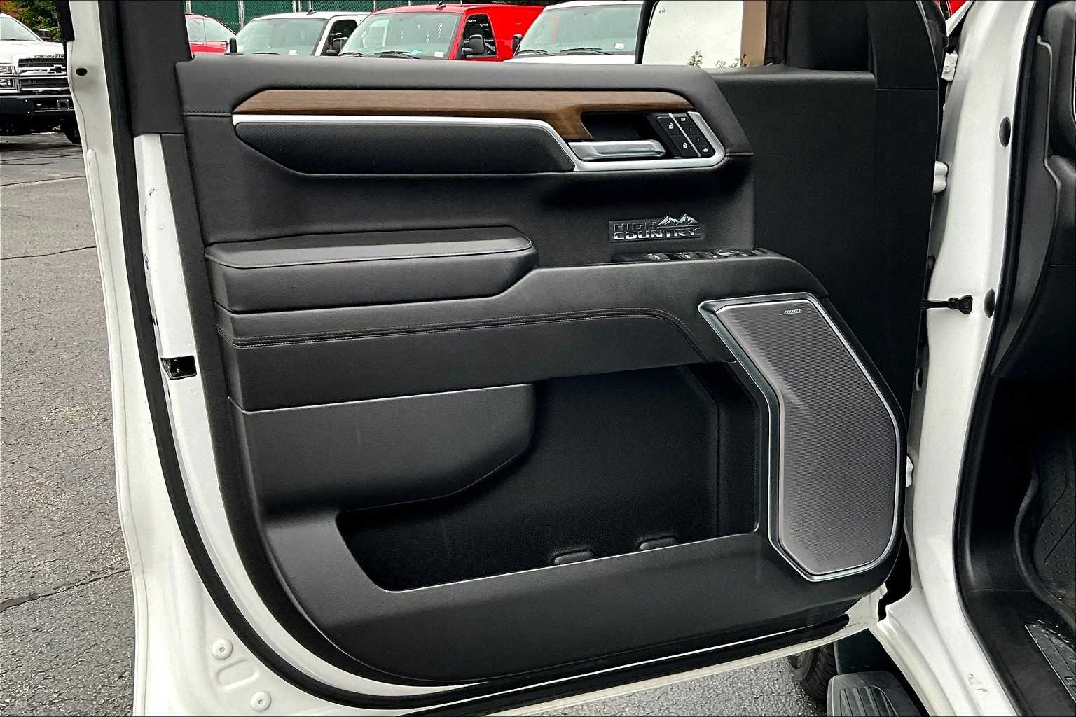 2022 Chevrolet Silverado 1500 High Country - Photo 9