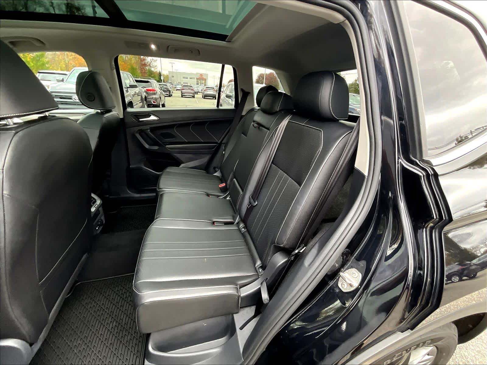 2022 Volkswagen Tiguan SE - Photo 15