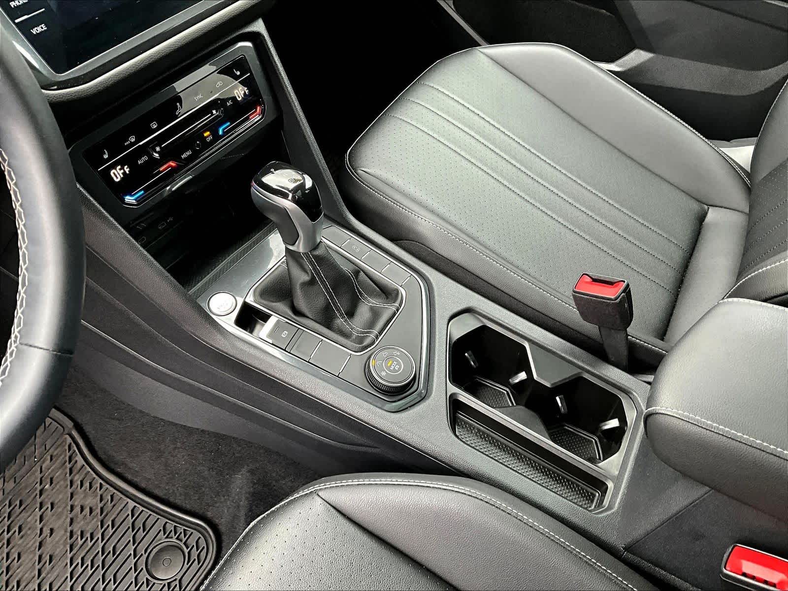 2022 Volkswagen Tiguan SE - Photo 20