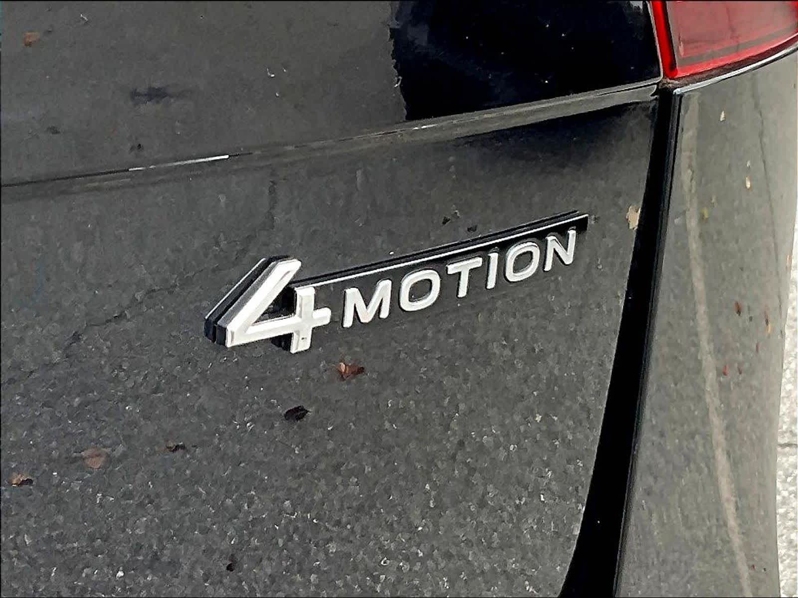 2022 Volkswagen Tiguan SE - Photo 29