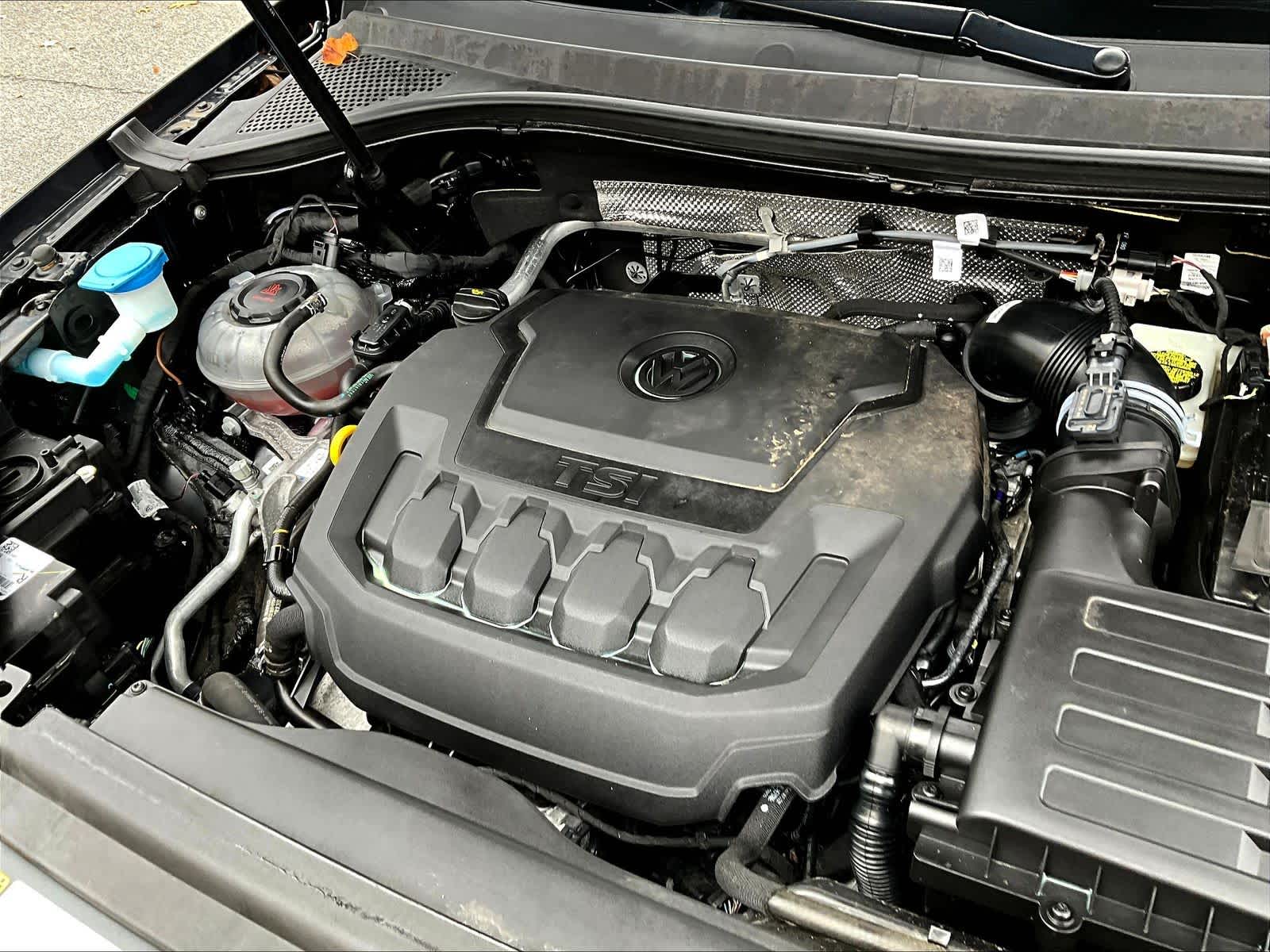 2022 Volkswagen Tiguan SE - Photo 35