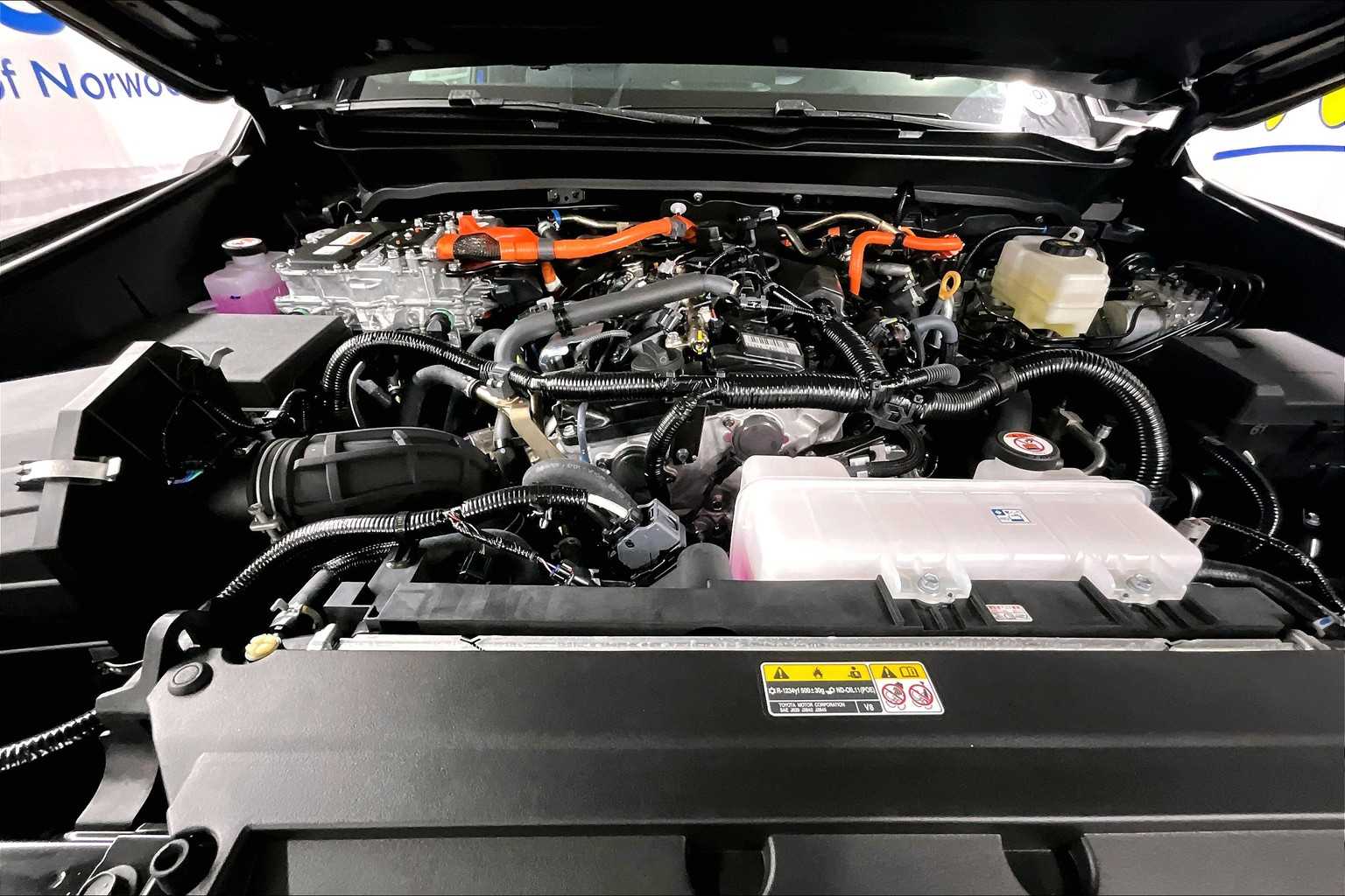 2025 Toyota Tacoma Trailhunter Hybrid - Photo 16