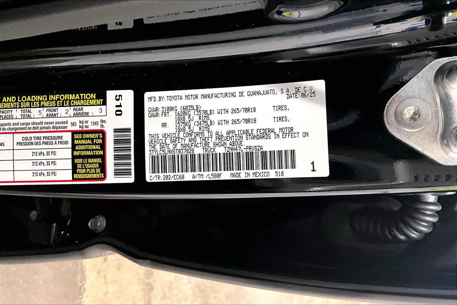 2025 Toyota Tacoma Trailhunter Hybrid - Photo 17