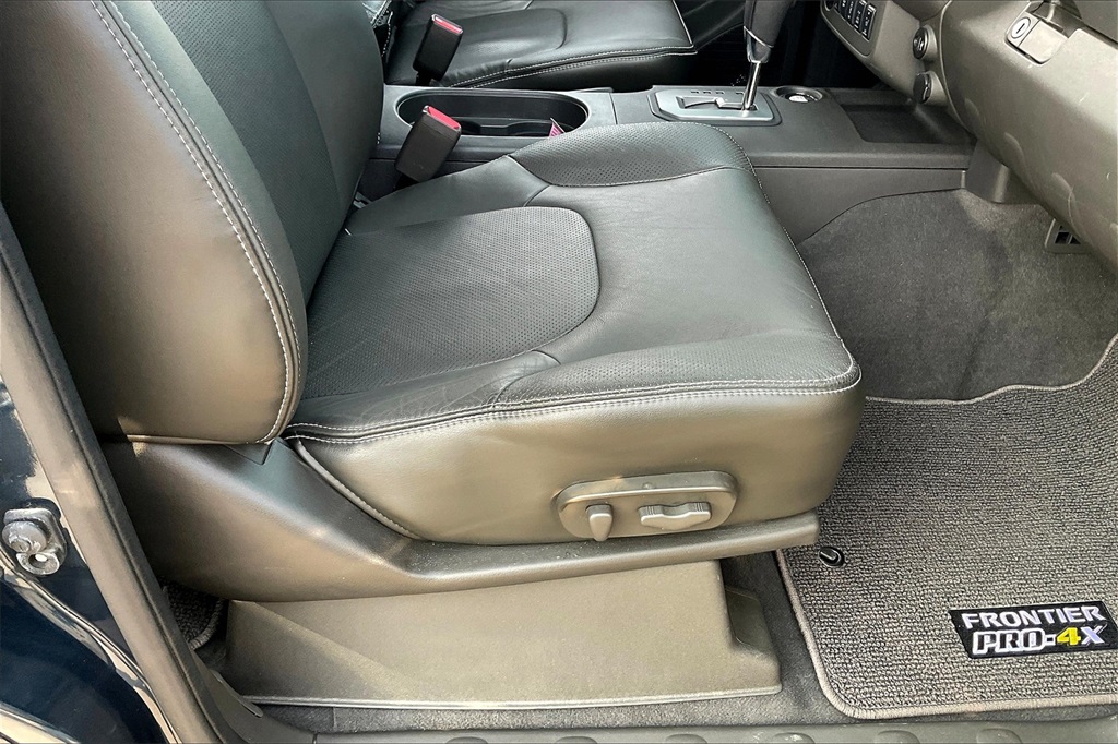 2020 Nissan Frontier PRO-4X - Photo 34