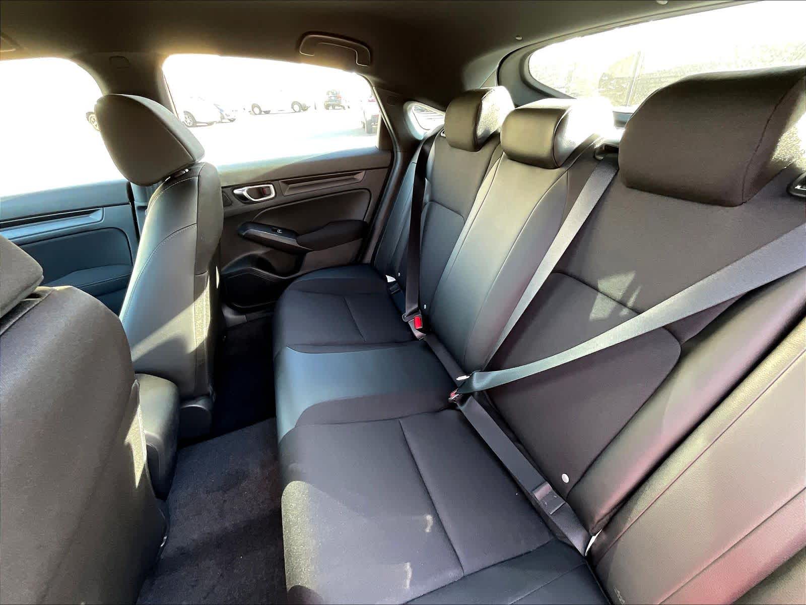 2026 Honda Civic Hatchback Sport - Photo 15