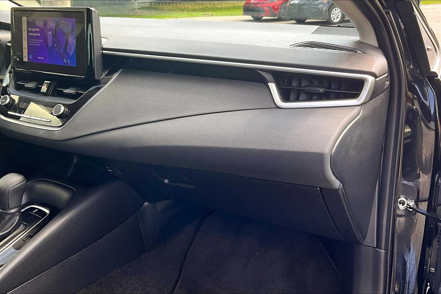 2023 Toyota Corolla LE - Photo 13