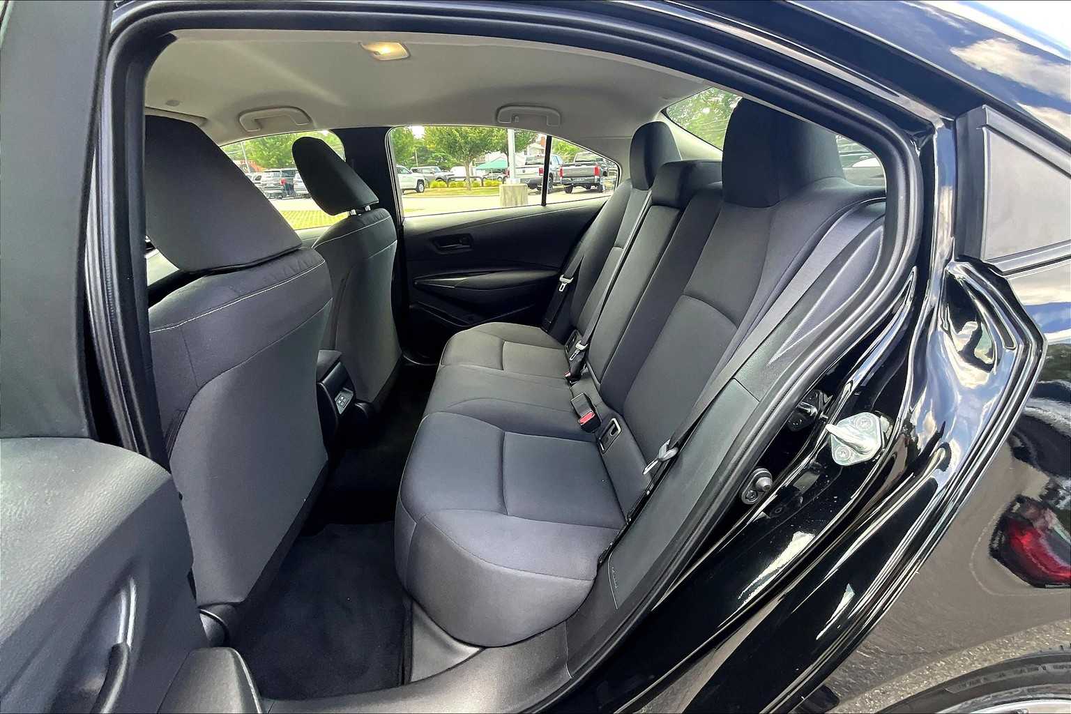 2023 Toyota Corolla LE - Photo 15
