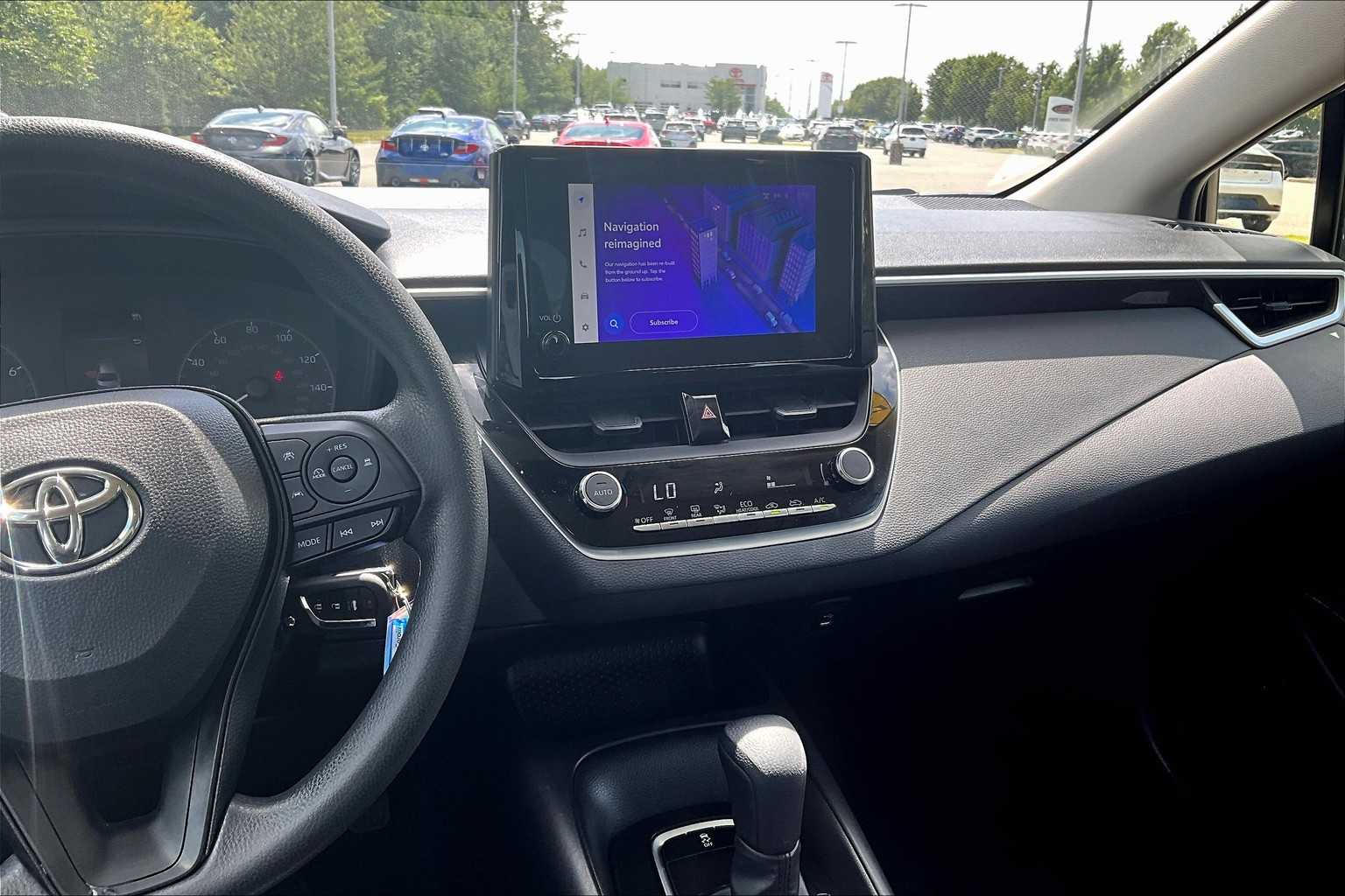 2023 Toyota Corolla LE - Photo 18
