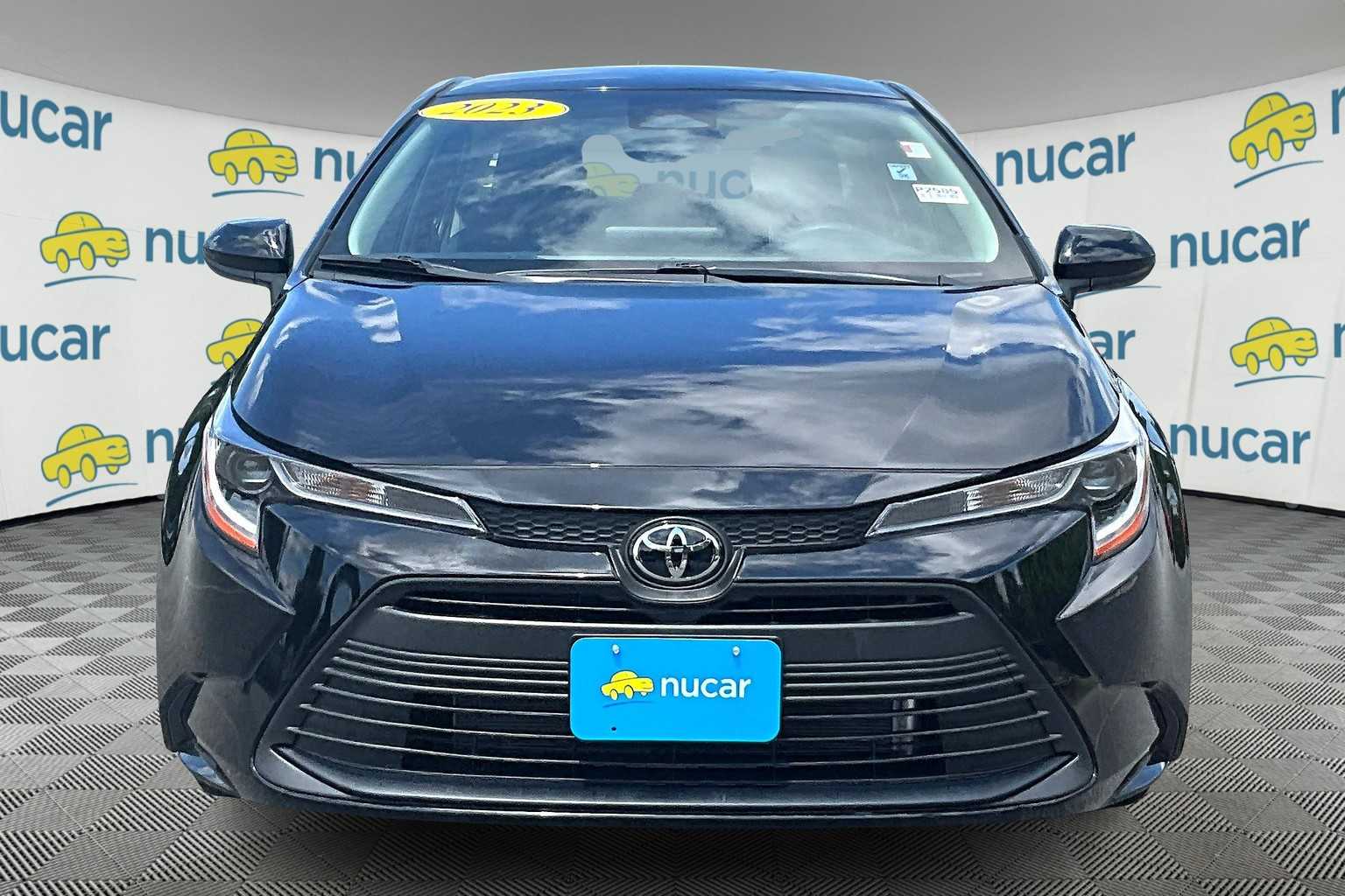 2023 Toyota Corolla LE - Photo 2
