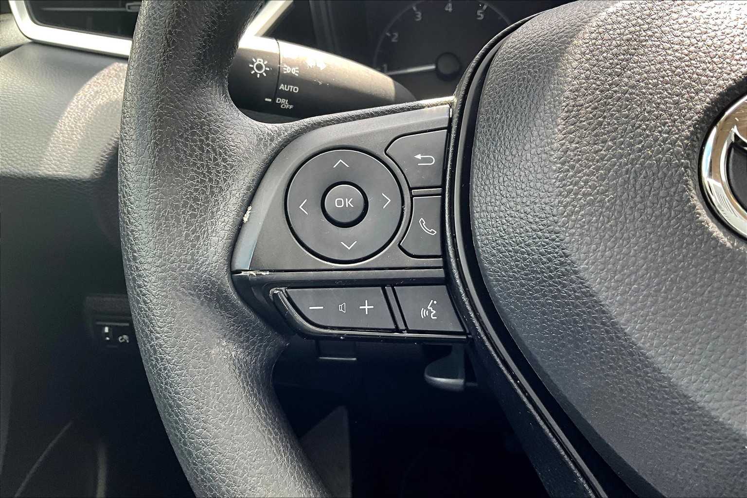 2023 Toyota Corolla LE - Photo 23