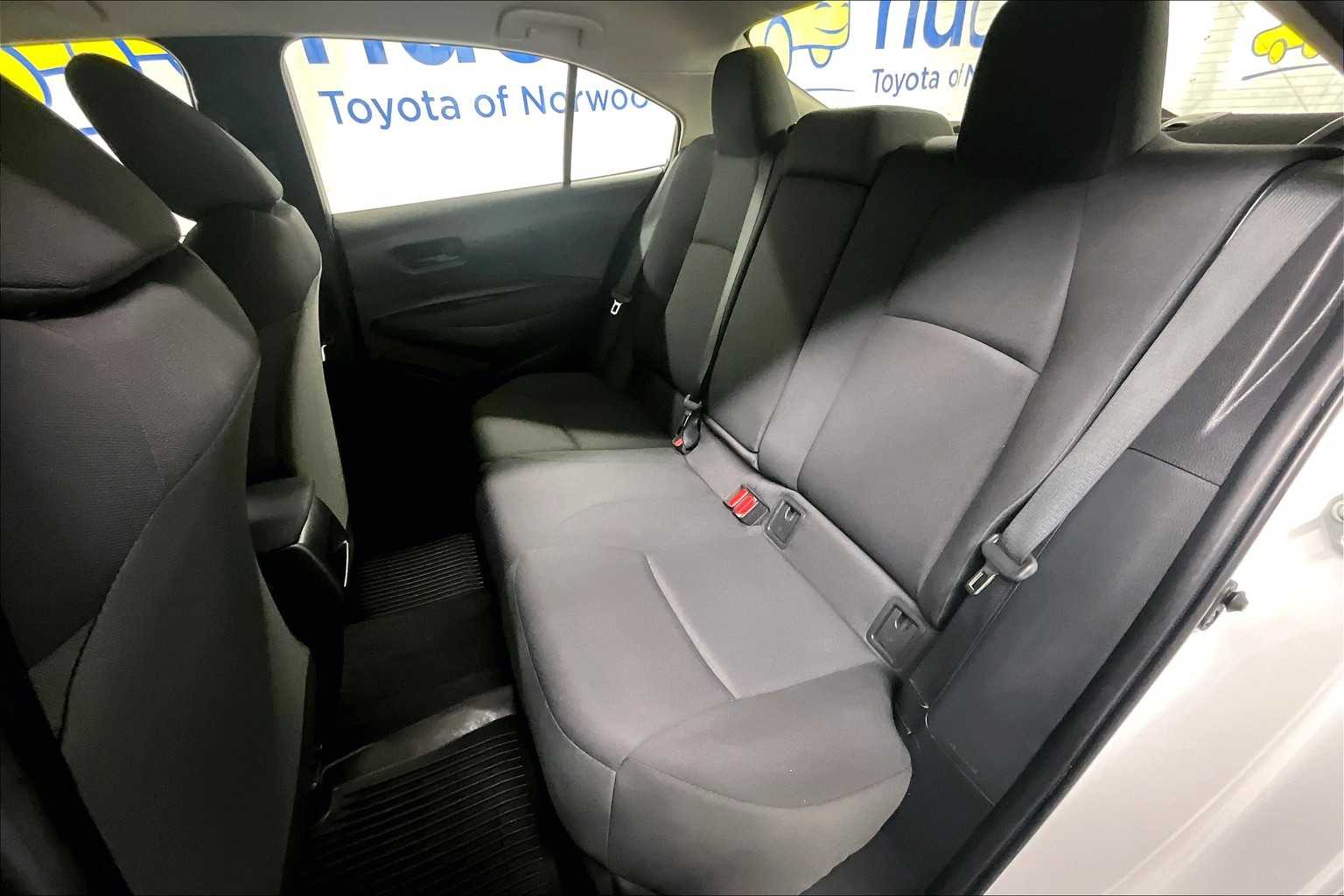 2022 Toyota Corolla LE - Photo 15