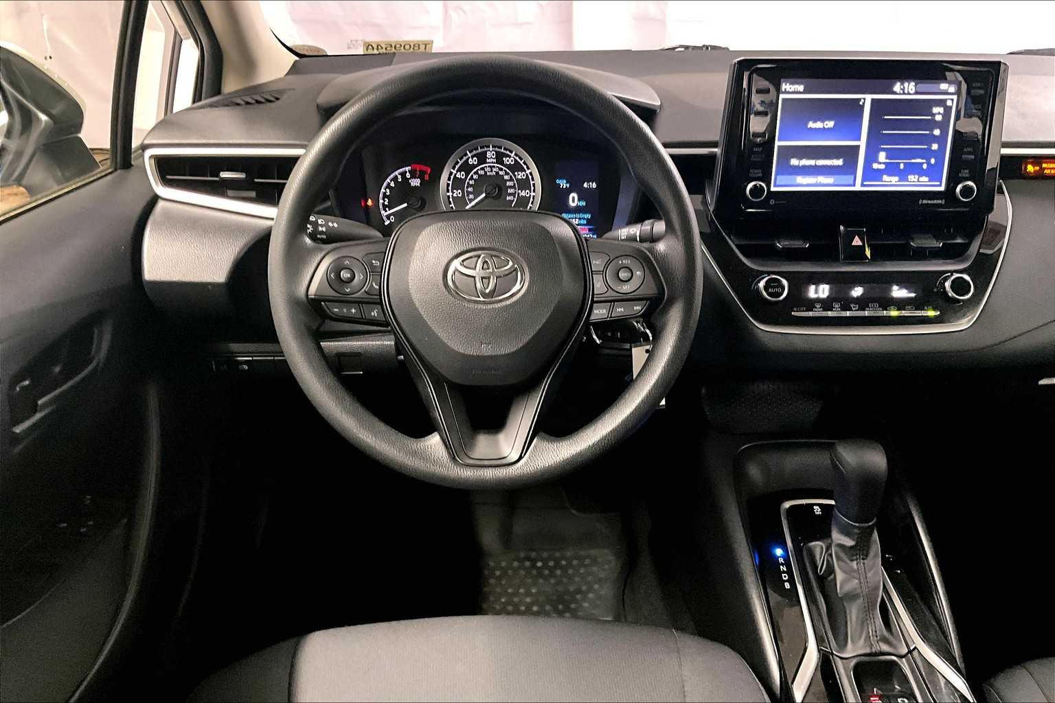2022 Toyota Corolla LE - Photo 17
