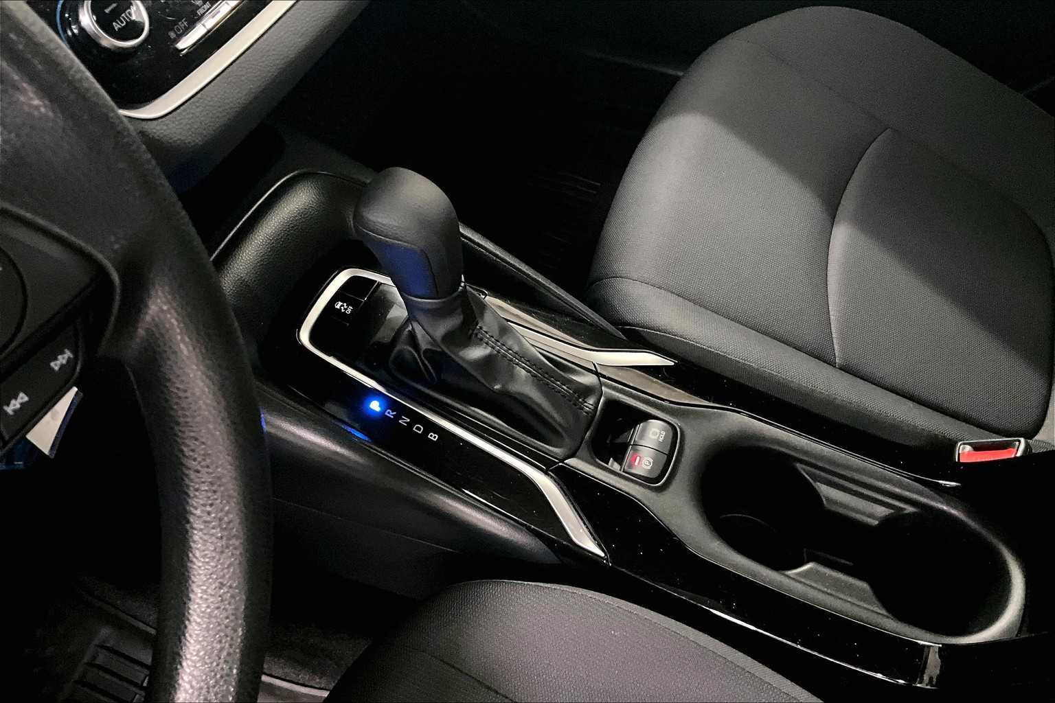 2022 Toyota Corolla LE - Photo 20