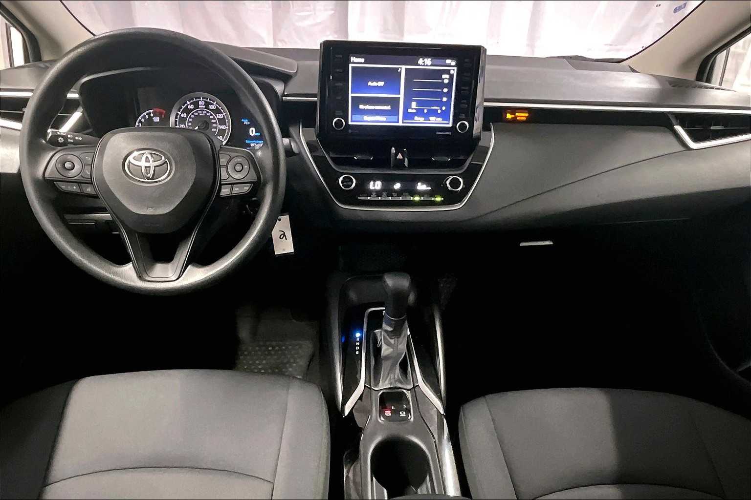 2022 Toyota Corolla LE - Photo 21