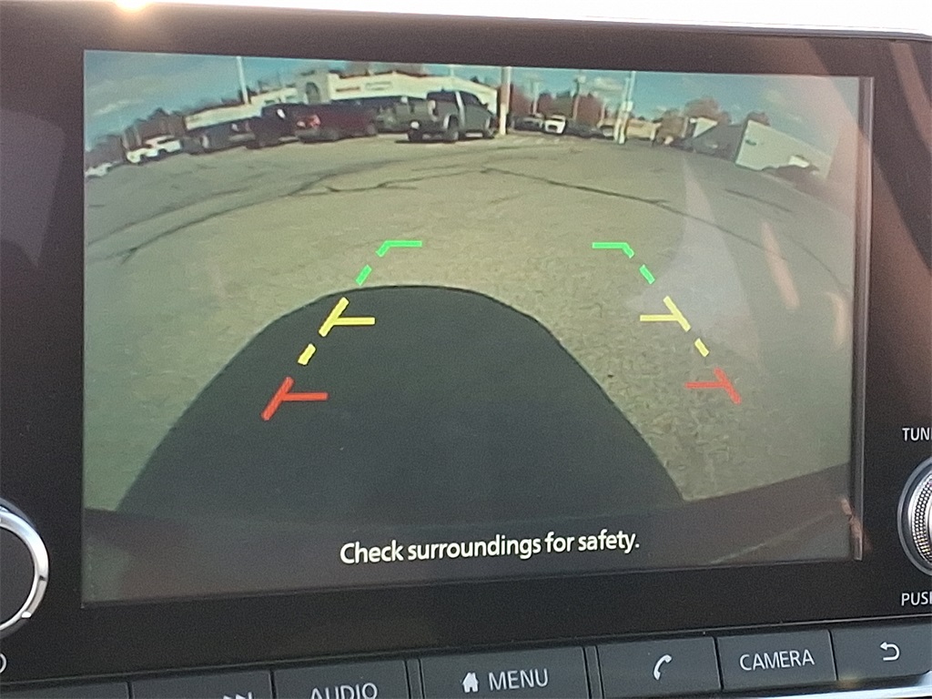 2025 Nissan Sentra SV - Photo 13