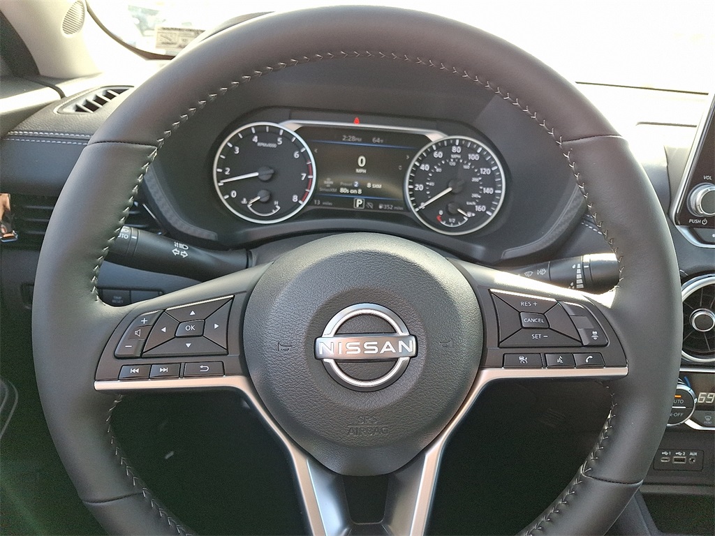 2025 Nissan Sentra SV - Photo 14