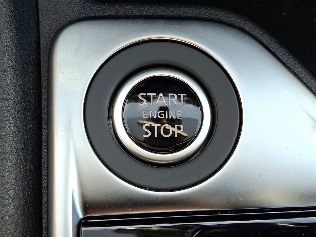 2025 Nissan Sentra SV - Photo 15