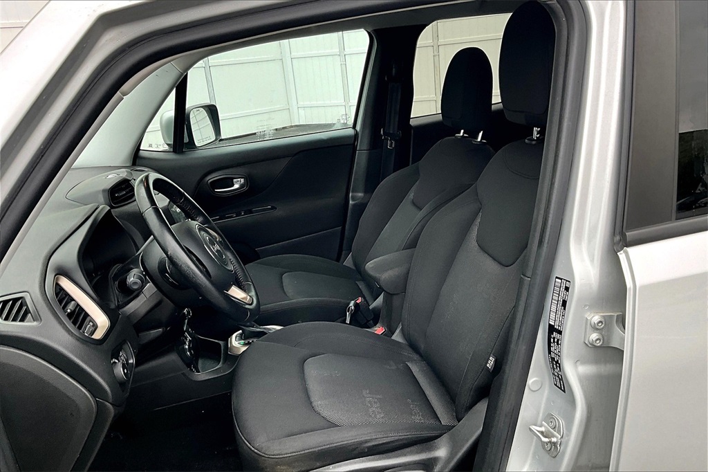 2017 Jeep Renegade Latitude - Photo 10