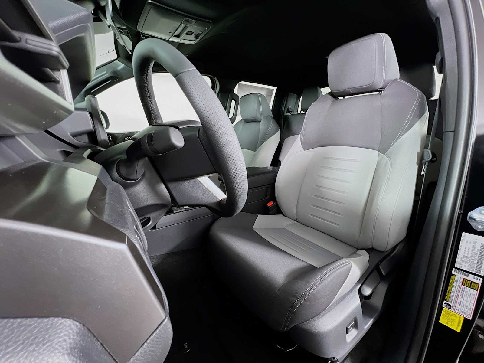 2025 Toyota Tacoma TRD Off Road - Photo 12